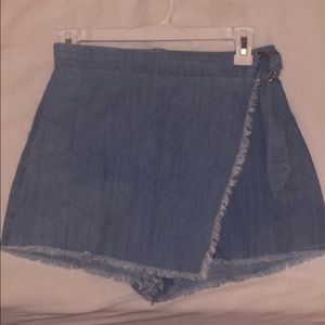 🏷 Light Blue Denim Skort